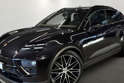 Porsche Macan 9.900 km 89.400 &euro; Villingen-Schwenningen 78048