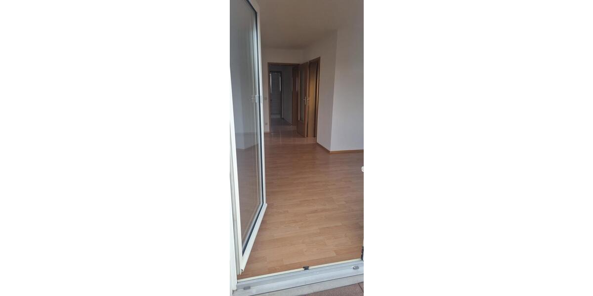 Dachgeschoßwohnung Trossingen - 2 Zimmer, 50 m&sup2;, 158.000&euro; | Angebot:26578490