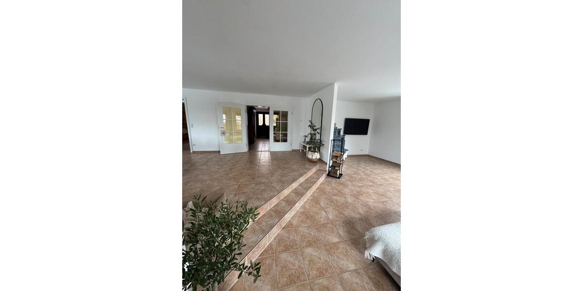 Einfamilienhaus Königsfeld im Schwarzwald - 6 Zimmer, 294 m&sup2;, 599.000&euro; | Angebot:25882356