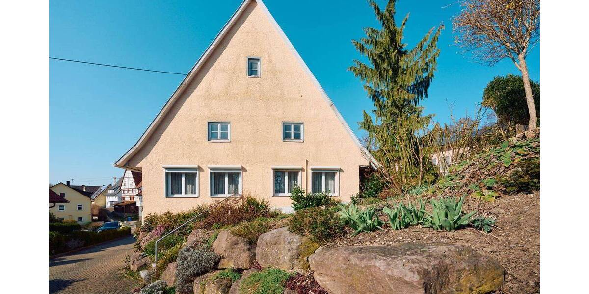 Einfamilienhaus Deißlingen - 5 Zimmer, 135 m&sup2;, 148.500&euro; | Angebot:26015843