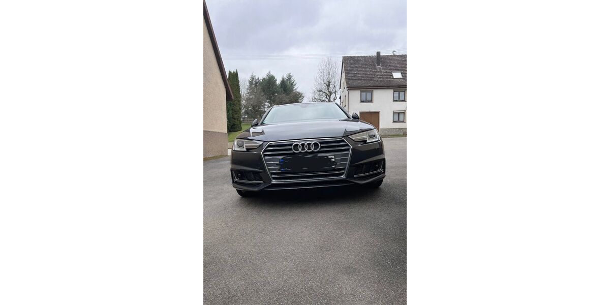Audi A4 130.000 km 20.900 &euro; Denkingen 78588