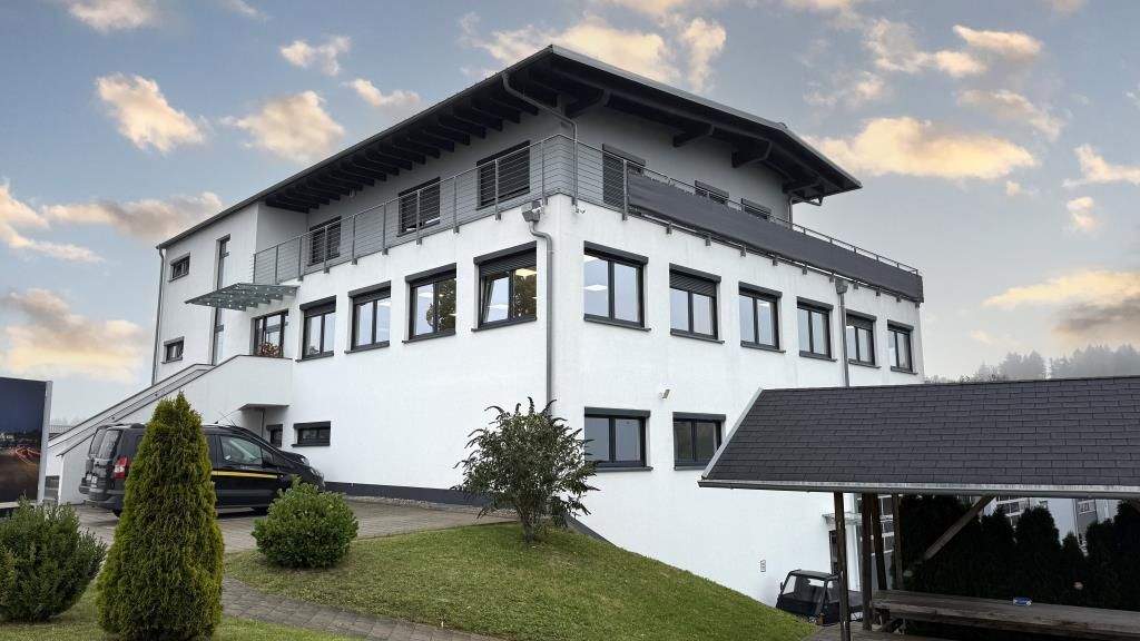 Gewerbeobjekt Niedereschach - 3.800.000&euro; | Angebot:25701119