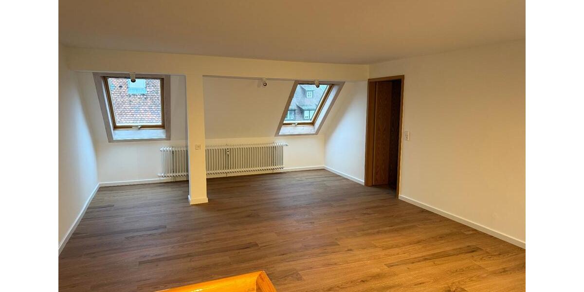 Maisonettenwohnung Villingen-Schwenningen Schwenningen - 3.5 Zimmer, 120 m&sup2;, 1.000&euro; | Angebot:25328088