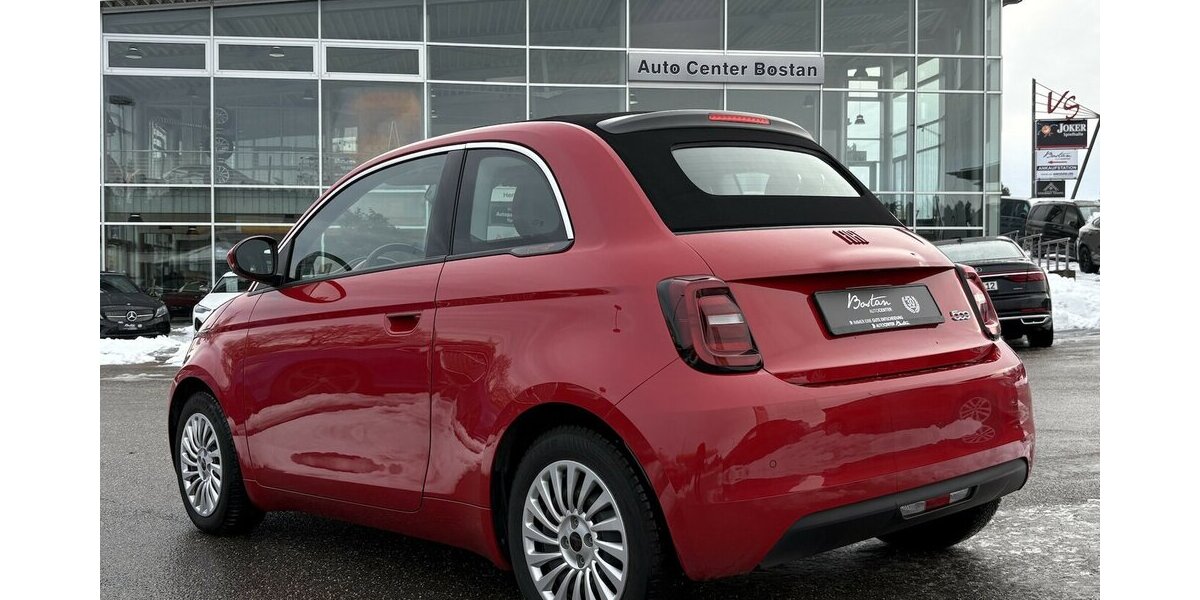 Fiat 500 E Cabrio Red NAVI/CARPLAY/KLIMA/DAB/1.HAND 37.863 km 16.900 &euro; Villingen-Schwenningen 78054