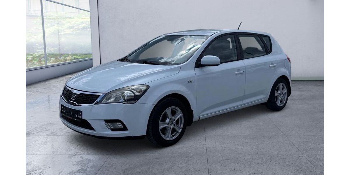 Kia ceed / Ceed 225.588 km 1.990 &euro; Bad Dürrheim 78073