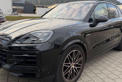 Porsche Cayenne 50.000 km 89.000 &euro; Rietheim-Weilheim 78604