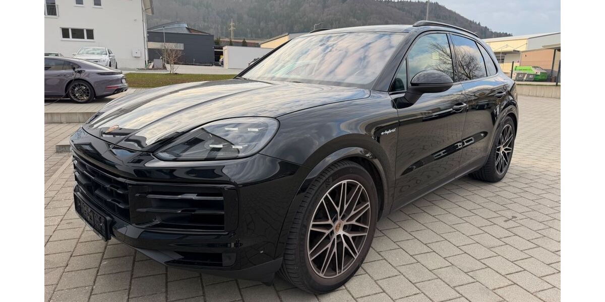 Porsche Cayenne 50.000 km 89.700 &euro; Rietheim-Weilheim 78604