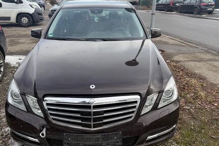 Mercedes-Benz E 220 323.000 km 2.999 &euro; Tuttlingen 78532