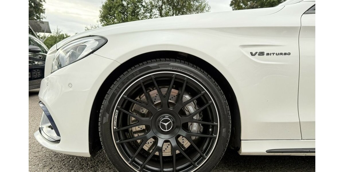 Mercedes-Benz C 63 AMG OHNE OPF/PANORAMA/KLAPPE/BURMESTER/NIGH 39.900 km 47.900 &euro; Villingen-Schwenningen 78054