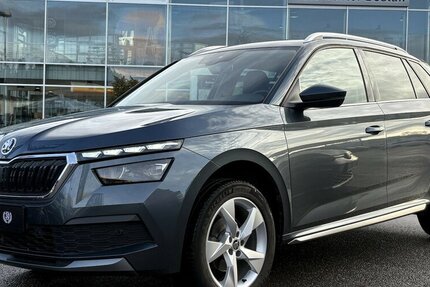 Skoda Kamiq 1.0 TSI STYLE/NAVI/KAMERA/DAB/LED/DSG 61.766 km 17.900 &euro; Villingen-Schwenningen 78054