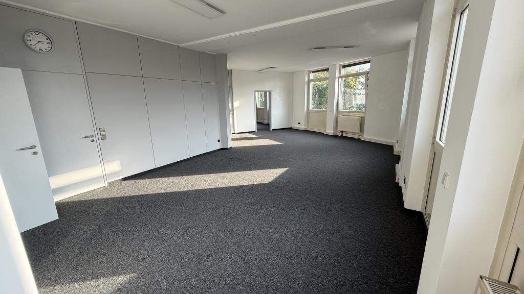 Gewerbeobjekt Villingen-Schwenningen Villingen - 3 Zimmer, 152 m&sup2;, 1.500&euro; | Angebot:25701115