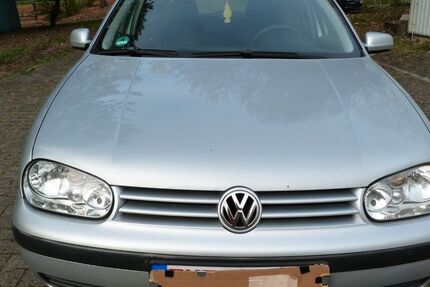 VW Golf 161.000 km 2.999 &euro; Tuttlingen 78532