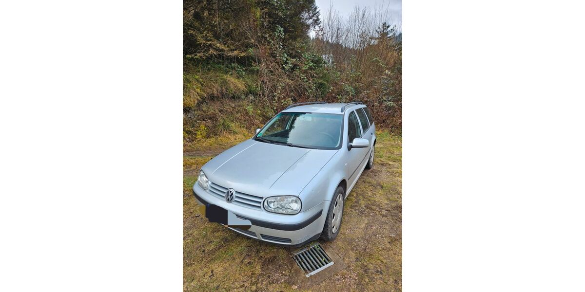 VW Golf 250.000 km 2.800 &euro; Schiltach 77761