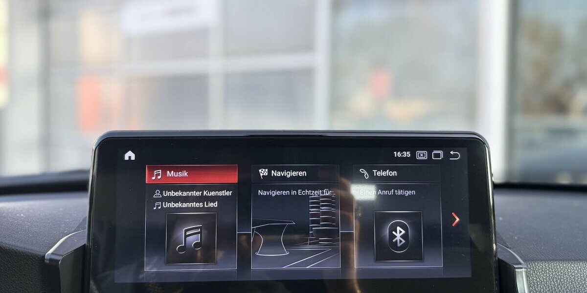 BMW 330d Cabrio HARMAN-KARDON/NAVI/CARPLAY/STANDHZ 152.513 km 16.900 &euro; Villingen-Schwenningen 78054