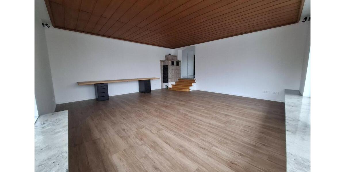 Erdgeschoßwohnung Oberndorf am Neckar - 3 Zimmer, 100 m&sup2;, 900&euro; | Angebot:25292632