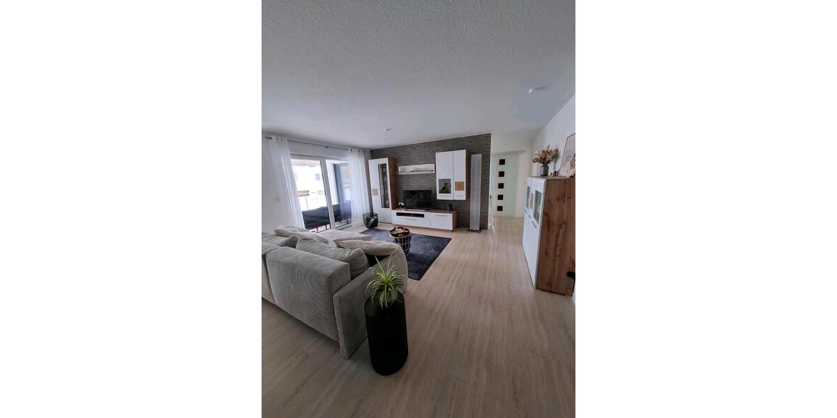 Etagenwohnung Spaichingen - 3 Zimmer, 95 m&sup2;, 1.410&euro; | Angebot:25932458