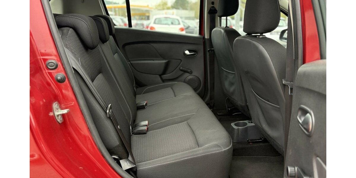 Dacia Sandero II 1.0 Comfort BT/KLIMA/TEMPOMAT/1.HAND 36.512 km 6.900 &euro; Villingen-Schwenningen 78054