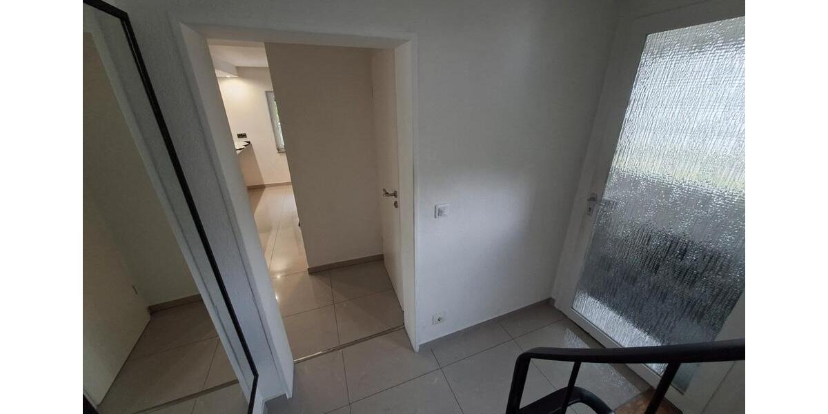 Doppelhaushälfte Tuttlingen - 5.5 Zimmer, 162 m&sup2;, 415.000&euro; | Angebot:26980287
