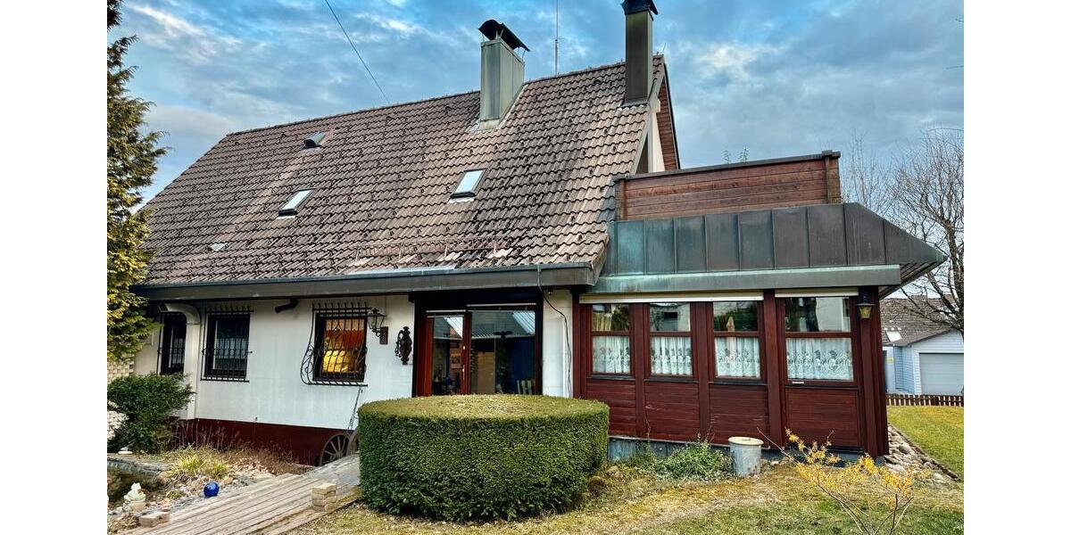 Einfamilienhaus Mönchweiler - 7 Zimmer, 180 m&sup2;, 625.000&euro; | Angebot:26052879