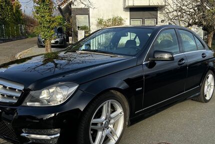 Mercedes-Benz C 180 98.000 km 13.490 &euro; Villingen-Schwenningen 78054