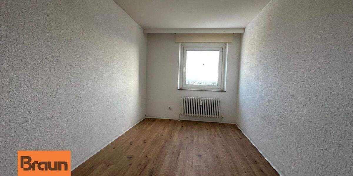 Etagenwohnung Villingen-Schwenningen Schwenningen - 4 Zimmer, 108 m&sup2;, 195.000&euro; | Angebot:25878670