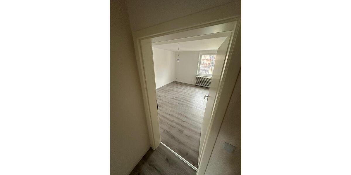 Etagenwohnung Tuttlingen - 5 Zimmer, 100 m&sup2;, 1.200&euro; | Angebot:25150366