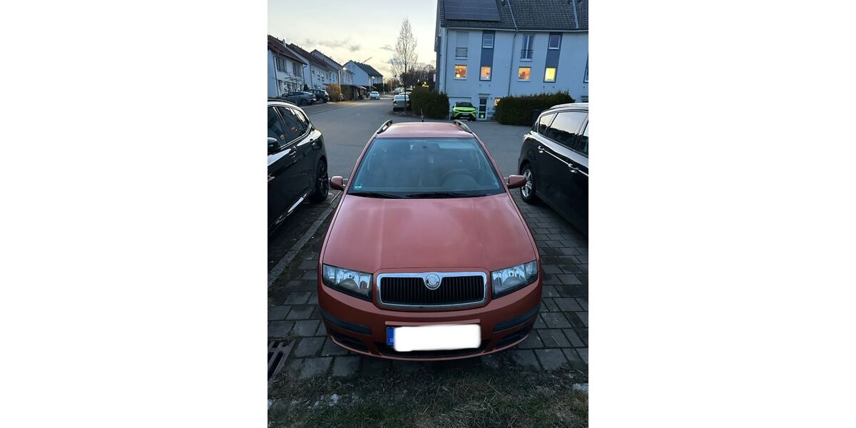 Skoda Fabia 237.500 km 1.800 &euro; Villingen 78048