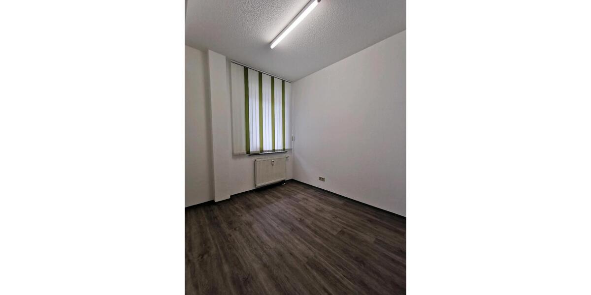 Etagenwohnung Sankt Georgen im Schwarzwald - 7 Zimmer, 102 m&sup2;, 338.000&euro; | Angebot:26677166