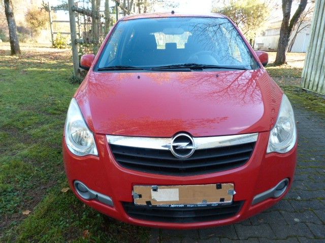 Opel Agila 155.000 km 2.999 &euro; Tuttlingen 78532