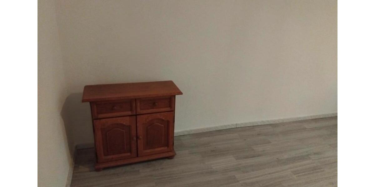 Etagenwohnung Tuttlingen - 2 Zimmer, 70 m&sup2;, 850&euro; | Angebot:24886376