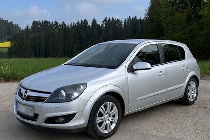 Opel Astra 156.739 km 3.320 &euro; Bösingen 78662