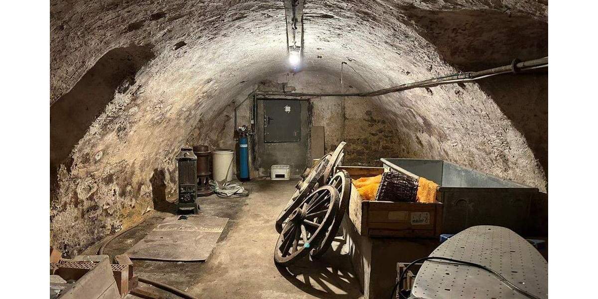 Mehrfamilienhaus, Wohnhaus Böttingen - 1 Zimmer, 230 m&sup2;, 310.000&euro; | Angebot:25683315