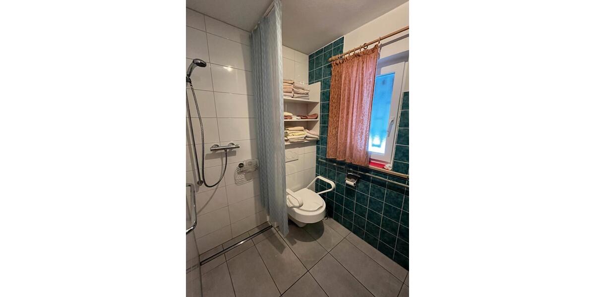 Einfamilienhaus Friedenweiler - 7.5 Zimmer, 185 m&sup2;, 390.000&euro; | Angebot:26958639