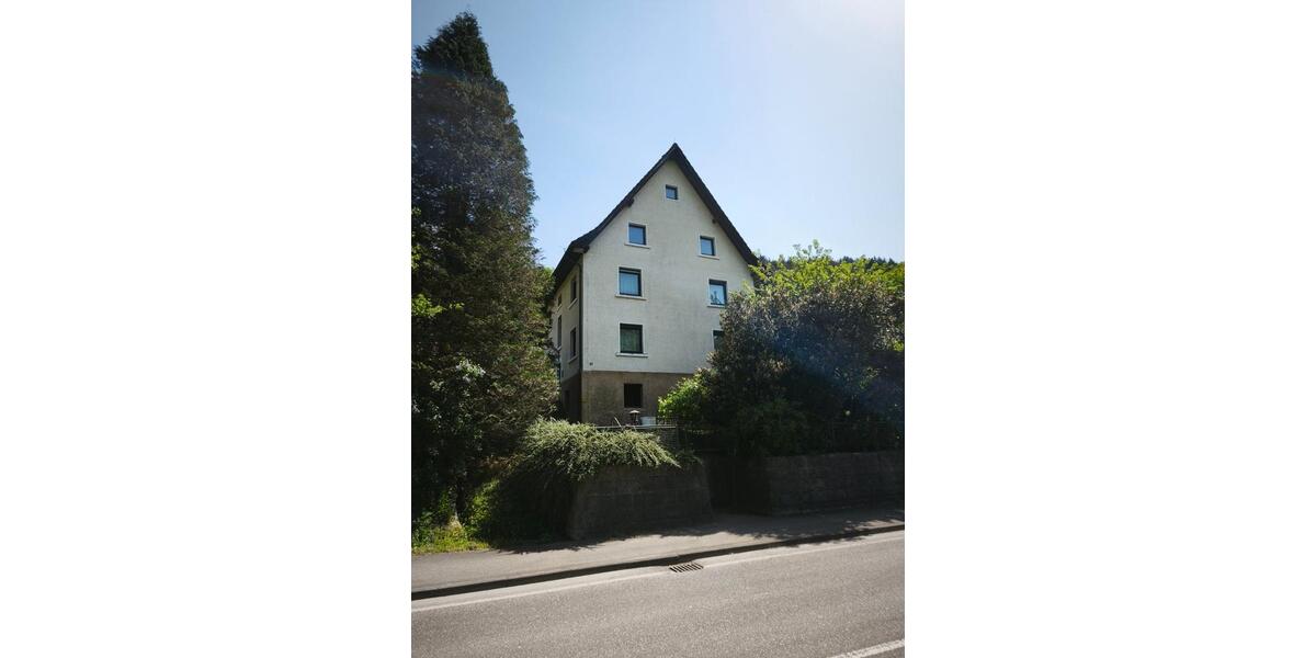 Einfamilienhaus Schiltach - 11 Zimmer, 170 m&sup2;, 218.000&euro; | Angebot:24624027