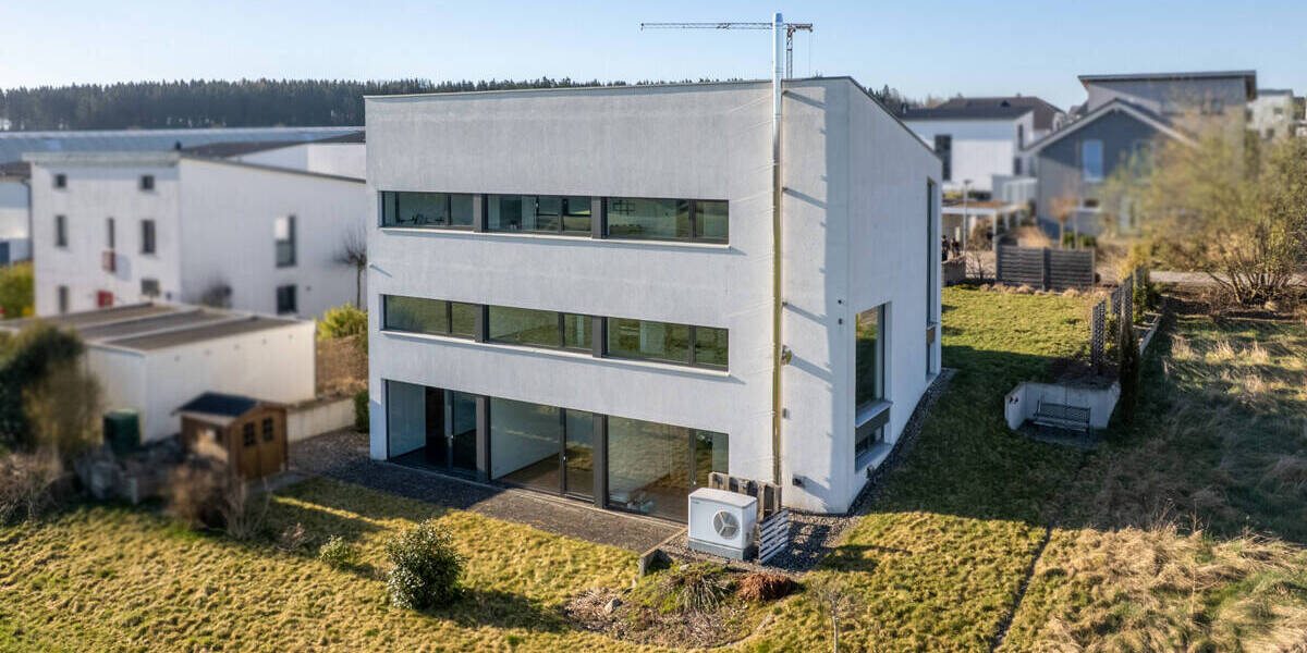 Einfamilienhaus Hüfingen - 8 Zimmer, 222 m&sup2;, 925.000&euro; | Angebot:26277783