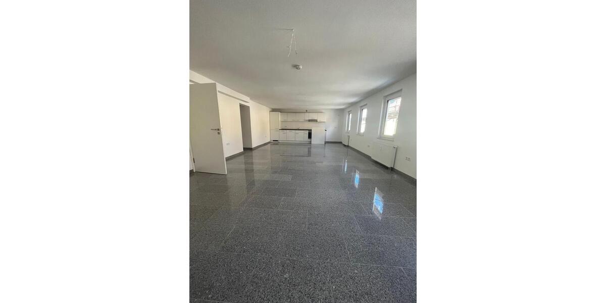 Etagenwohnung Tuttlingen - 2 Zimmer, 55 m&sup2;, 180.000&euro; | Angebot:25047733