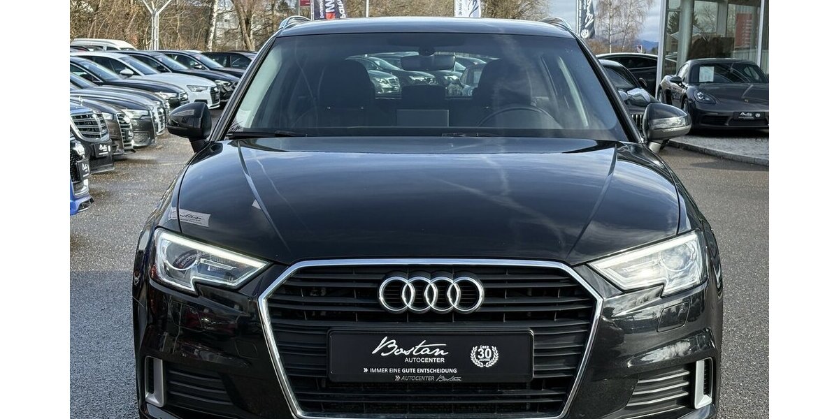 Audi A3 2.0 TDI Sportback NAVIGATION/TEMPOMAT/SHZ/PDC 141.977 km 14.800 &euro; Villingen-Schwenningen 78054