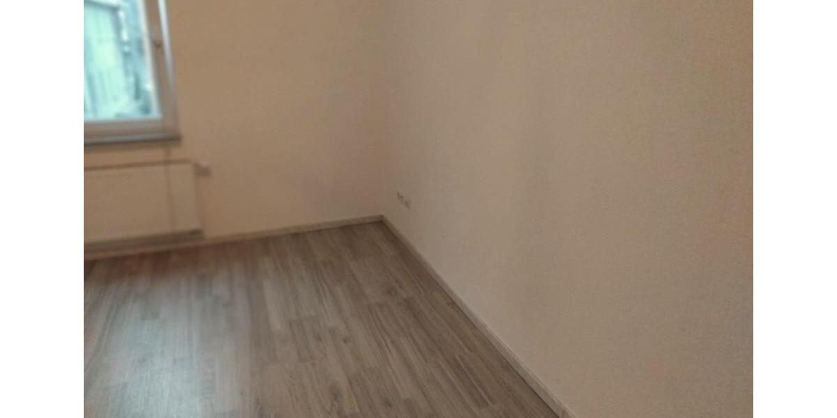 Etagenwohnung Tuttlingen - 2 Zimmer, 70 m&sup2;, 850&euro; | Angebot:24886376