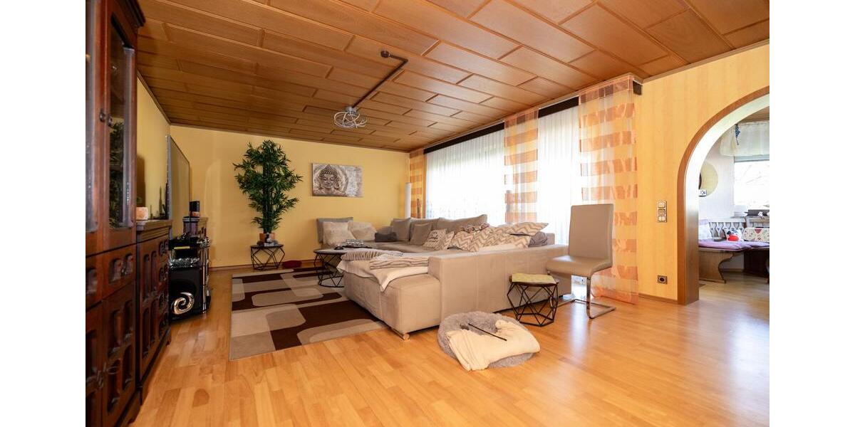 Etagenwohnung Villingen-Schwenningen Schwenningen - 5 Zimmer, 138 m&sup2;, 1.449&euro; | Angebot:26366170