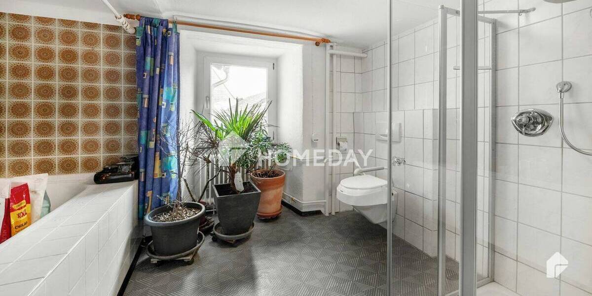 Bauernhaus, Landhaus Wutach Ewattingen - 7 Zimmer, 242 m&sup2;, 460.000&euro; | Angebot:25708372