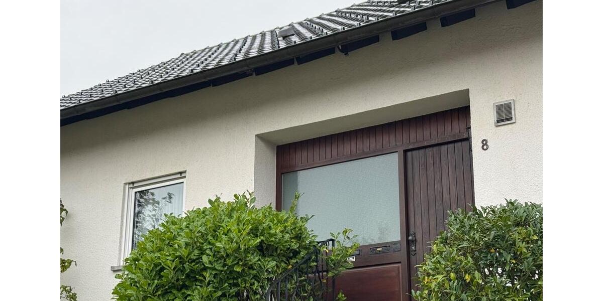 Einfamilienhaus Schramberg - 9 Zimmer, 246 m&sup2;, 465.000&euro; | Angebot:23503207