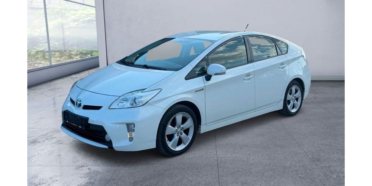 Toyota Prius 169.000 km 9.900 &euro; Bad Dürrheim 78073