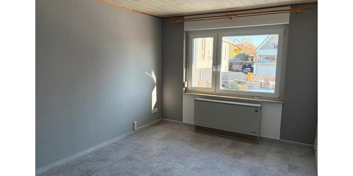 Etagenwohnung Dunningen - 4.5 Zimmer, 118 m&sup2;, 700&euro; | Angebot:25815171