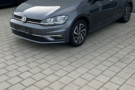 VW Golf 110.000 km 14.490 &euro; Denkingen 78588