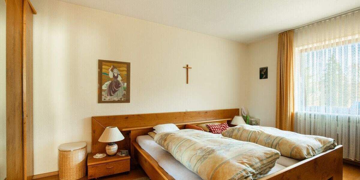 Mehrfamilienhaus, Wohnhaus Titisee-Neustadt Neustadt - 8 Zimmer, 214 m&sup2;, 549.000&euro; | Angebot:25671471