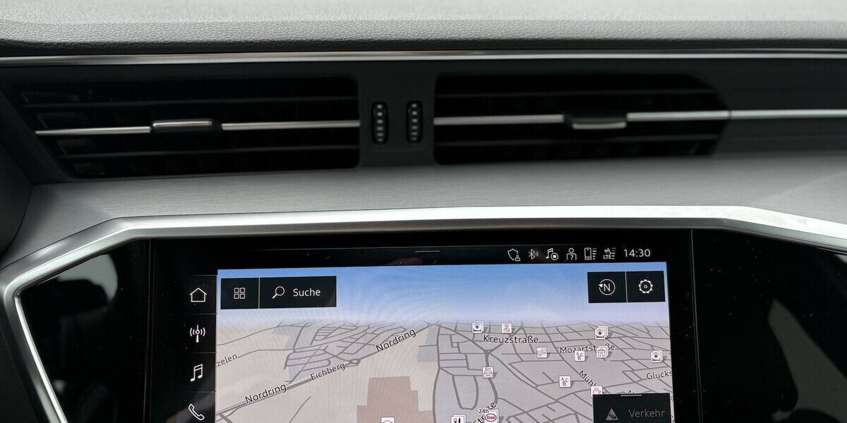 Audi A6 Avant 40 TDI quattro S-LINE/KAMERA/NAVI/ACC 23.203 km 41.900 &euro; Villingen-Schwenningen 78054