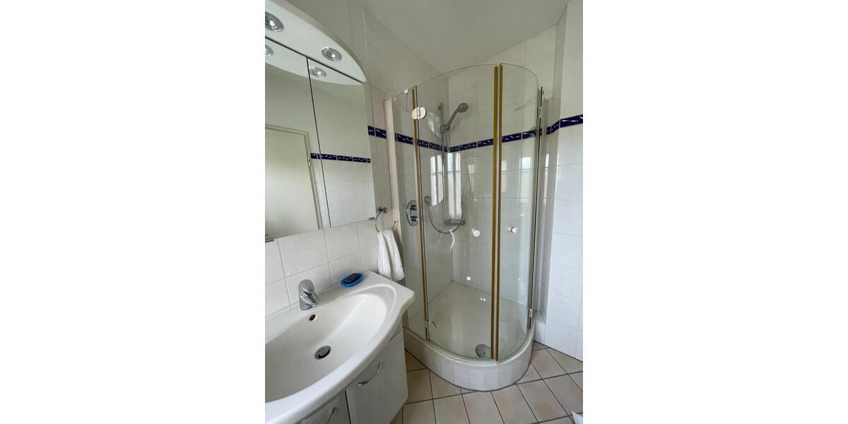 Doppelhaushälfte Villingen-Schwenningen Schwenningen - 9.5 Zimmer, 202 m&sup2;, 480.000&euro; | Angebot:25882358