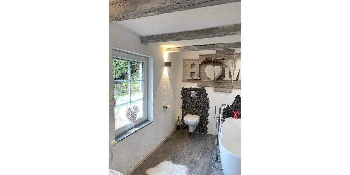 Einfamilienhaus Furtwangen im Schwarzwald Schönenbach - 7 Zimmer, 320 m&sup2;, 478.000&euro; | Angebot:25896640