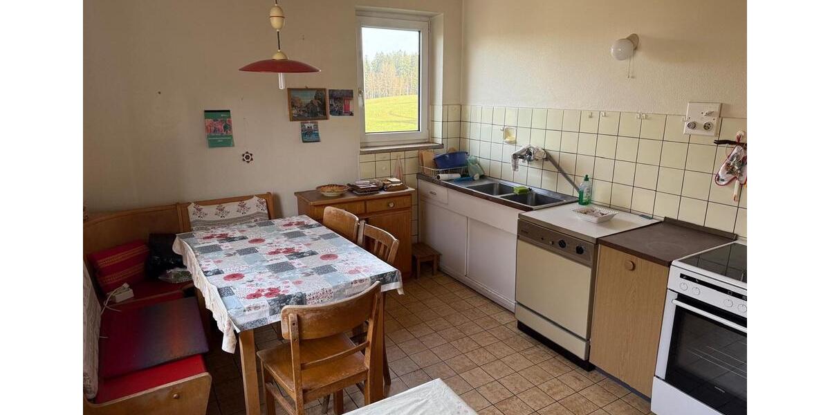 Einfamilienhaus Königsfeld im Schwarzwald - 10 Zimmer, 170 m&sup2;, 420.000&euro; | Angebot:25823870