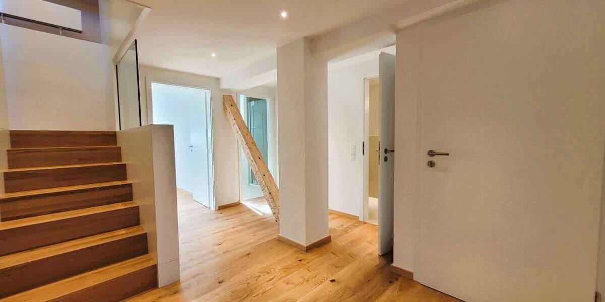 Etagenwohnung Löffingen - 4 Zimmer, 135 m&sup2;, 1.350&euro; | Angebot:25445927